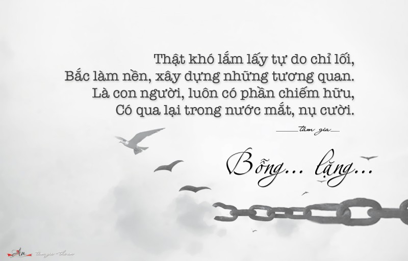 Bỗng… lặng…