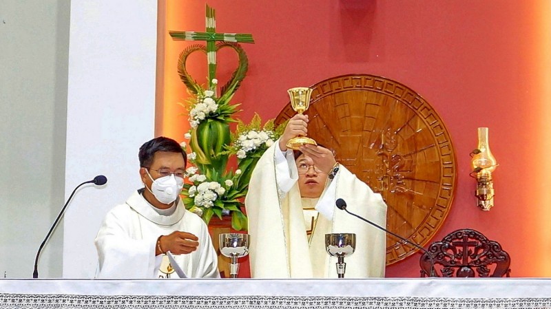 Thánh lễ tạ ơn hồng ân linh mục của cha Phêrô Vũ Hồng Ân