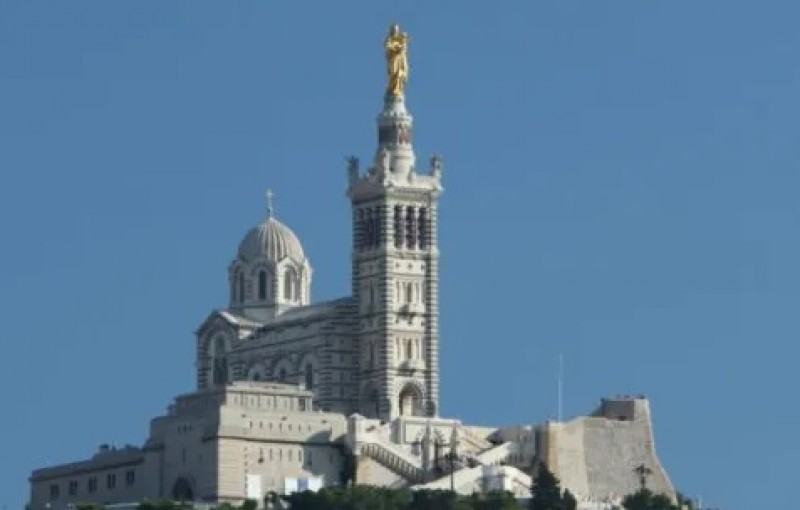 Vương cung thánh đường Notre Dame de la Garde ở Marseille
