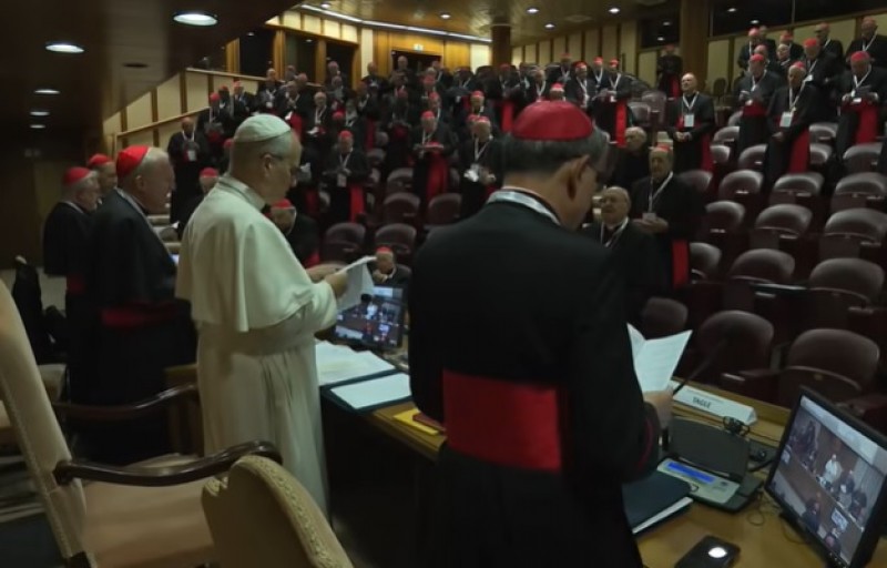 Kết thúc phiên họp cuối cùng của Công nghị hồng y đầu tiên