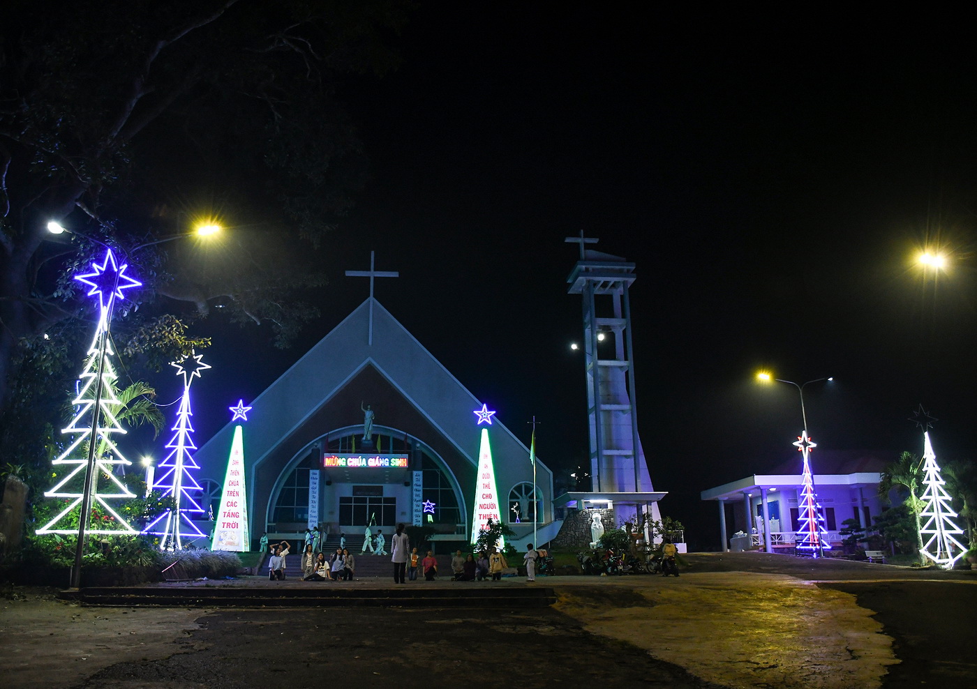 Nhà thờ Vinh Hương - Đón Chúa Giáng sinh