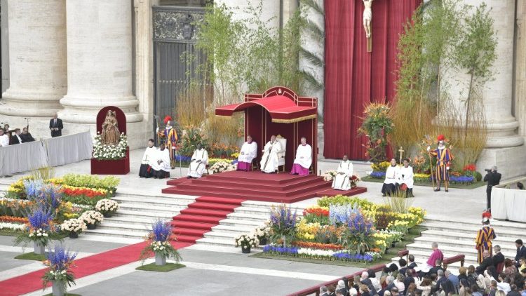 Các tín hữu Hà Lan hành hương sẽ giúp tiếp tục truyền thống trang trí hoa tại Vatican vào dịp lễ Phục Sinh
