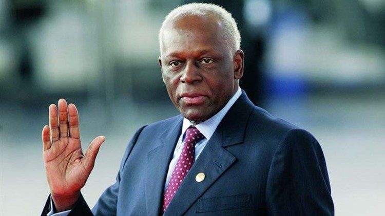 Đức Thánh Cha chia buồn về sự ra đi của cựu tổng thống Angola