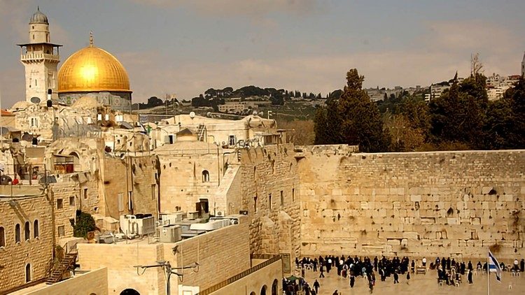Trung tâm phục vụ khách hành hương của Toà Thánh ở Giêrusalem bị phong toả tài khoản