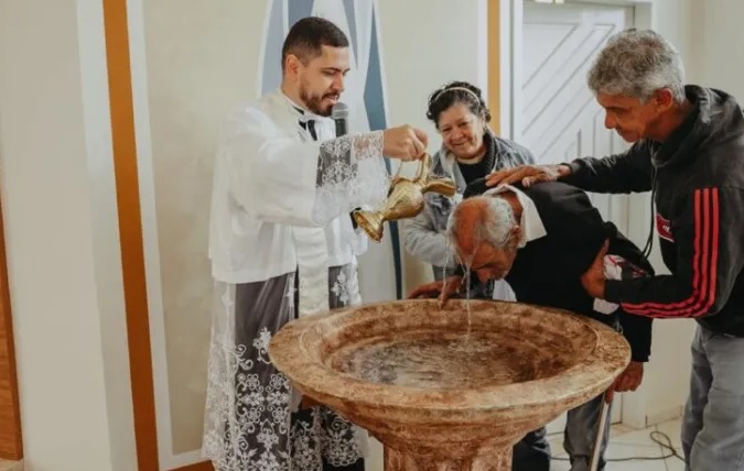 Ông José, 104 tuổi và vừa được rửa tội