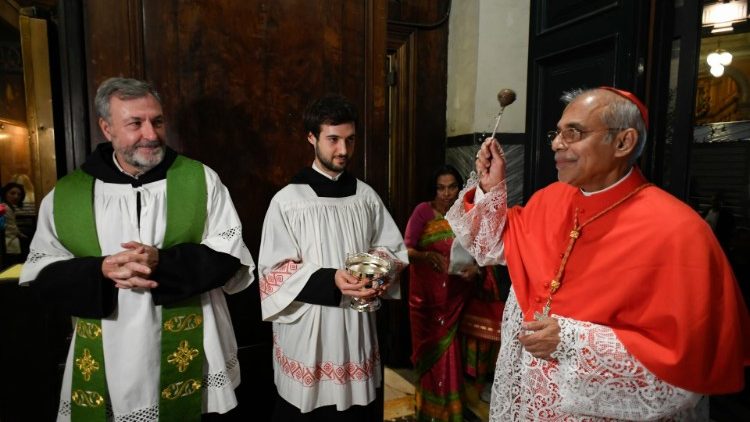 ĐHY Filipe Neri Ferrao, Tổng Giám mục của Goa và Damão, Ấn Độ, trong ngày nhận nhà thờ hiệu tòa (23/10/2023)  (Vatican Media)