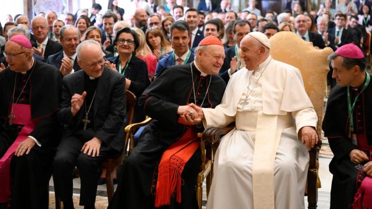 ĐTC Phanxicô tiếp các tham dự viên Hội nghị quốc tế được tổ chức bởi Tổ chức "Centesimus Annus pro Pontifice"   (Vatican Media)