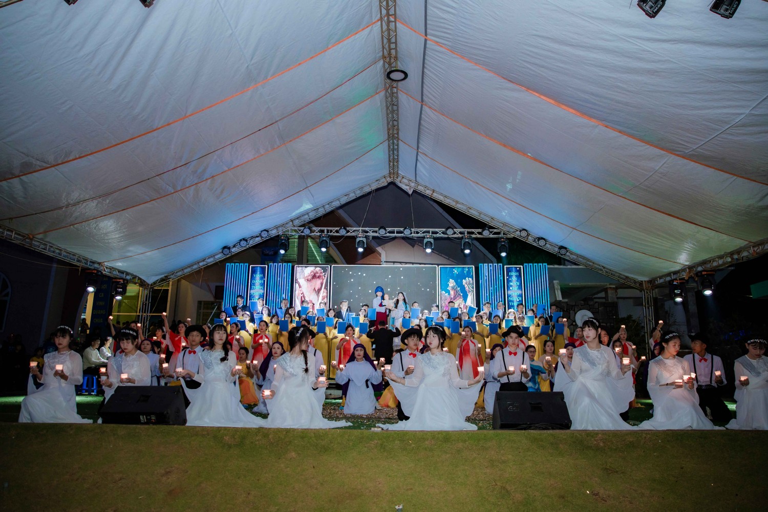 Video: Diễn nguyện mừng Chúa Giáng Sinh 2025 tại Giáo xứ Vinh Hương