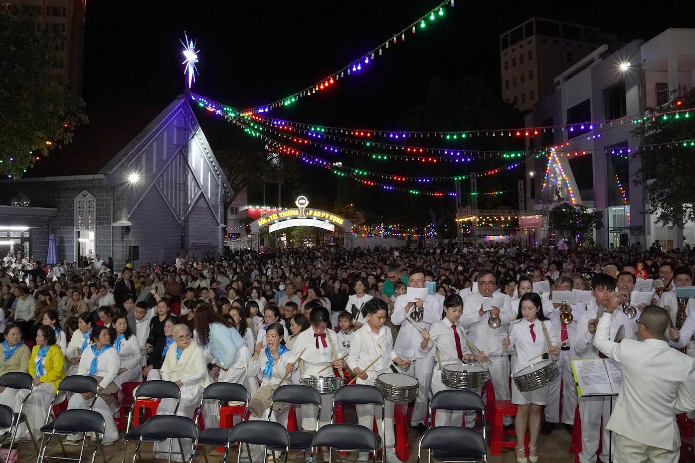 Thánh lễ Đêm Giáng Sinh tại Nhà thờ Chính Tòa