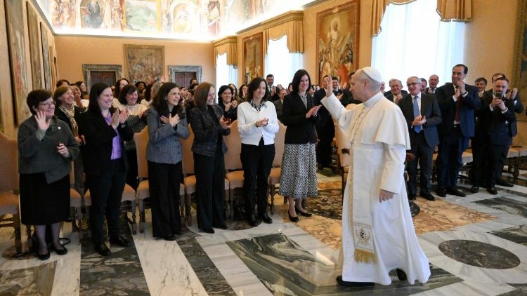 Đức Thánh Cha Lêô XIV gặp gỡ các thành viên Hiệp hội đời sống tông đồ thuộc phong trào "Regnum Christi", ngày 29.01.2026.