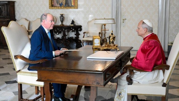 Đức Thánh Cha Lêô XIV và Quốc vương Alberto II của Monaco