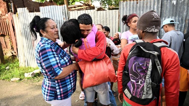 Các tù nhân Cuba gặp lại gia đình