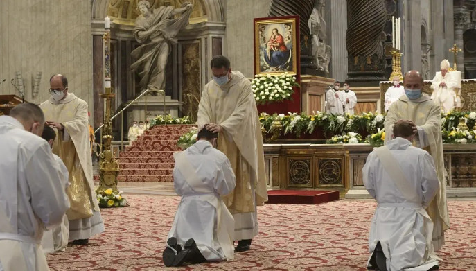 Báo cáo của Thượng Hội đồng kêu gọi về việc đào tạo tại Chủng viện không tách rời đời sống Giáo xứ