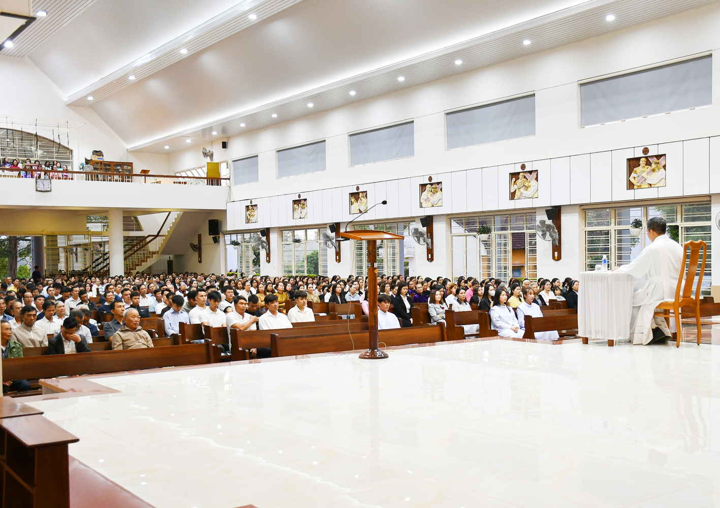 Giáo xứ Vinh Hương: Tĩnh tâm Chầu Lượt