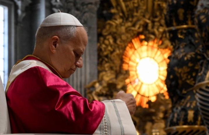 Đức Lêô XIV tại buổi canh thức cầu nguyện cho hòa bình 11.4