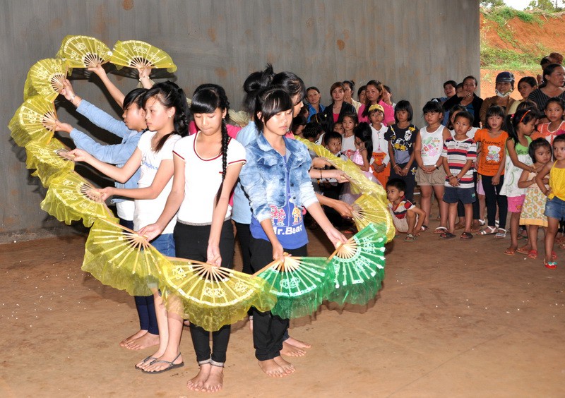 Tết Trung Thu 2013 - Vinh Hương có gì?