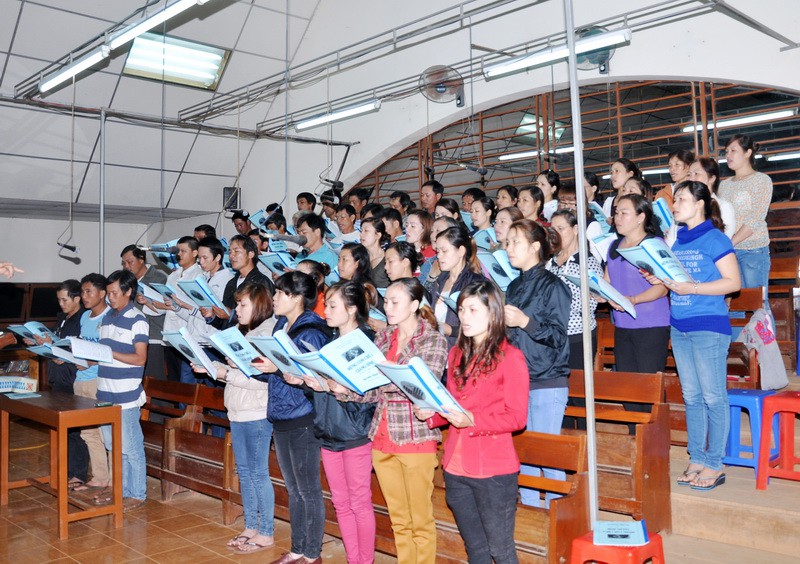 Giáng Sinh 2013 - Ca đoàn Vinh Hương tham gia hội diễn Thánh Ca Giáo Phận