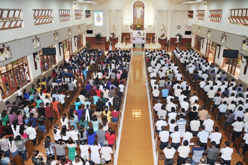 Tuần Chầu Lượt Giáo Xứ - Ngày thứ ba