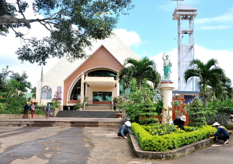 Giáo xứ Vinh Hương - Đón lễ Các Thánh và Linh Hồn