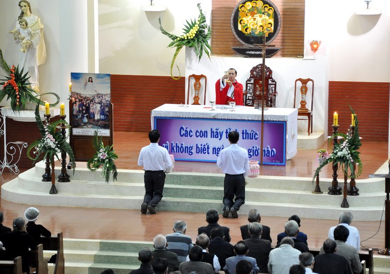 Ca Đoàn Các Thánh Tử Đạo  Vinh Hương Mừng Lễ Bổn Mạng