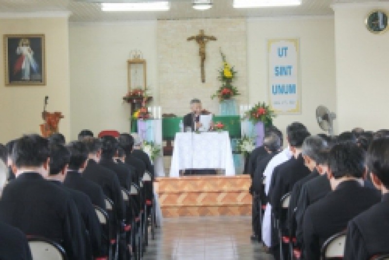 Tĩnh tâm linh mục giáo phận Ban Mê Thuột (10-13. 11. 2014)