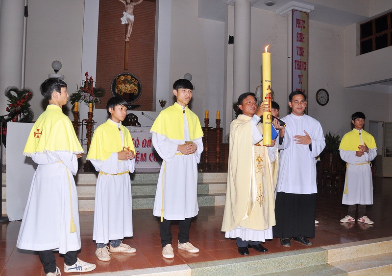 Vinh Hương 2015 - Đêm Thánh Vọng Phục Sinh