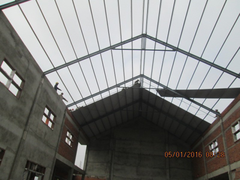 Hình ảnh giáo họ Phaolô lợp tôn nhà thờ