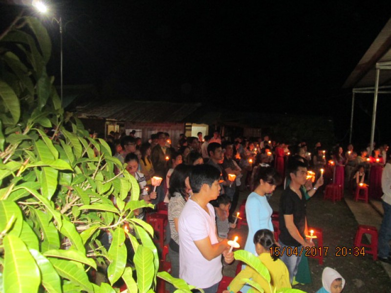 Hình ảnh lễ Phục sinh tại nhà thờ Phaolô