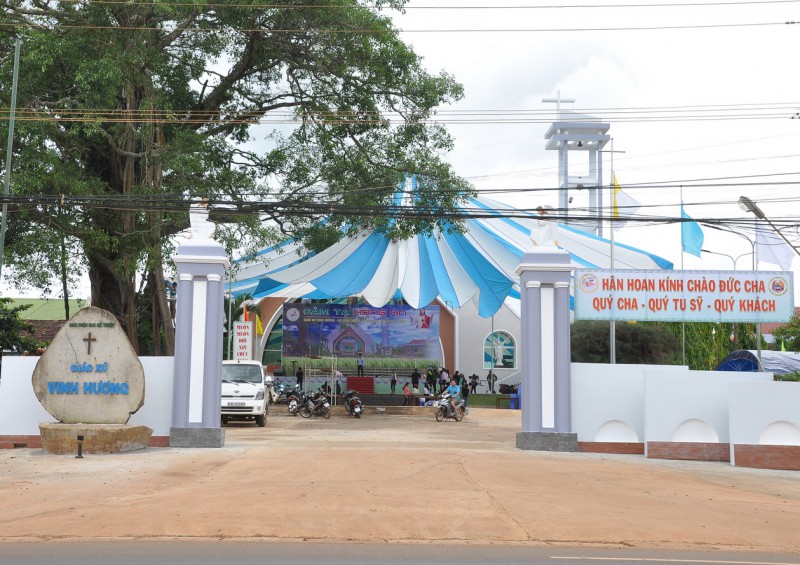 Vinh Hương 18.07.2017 - Tất cả để Đêm Thánh Ca Mừng 60 được trọn vẹn