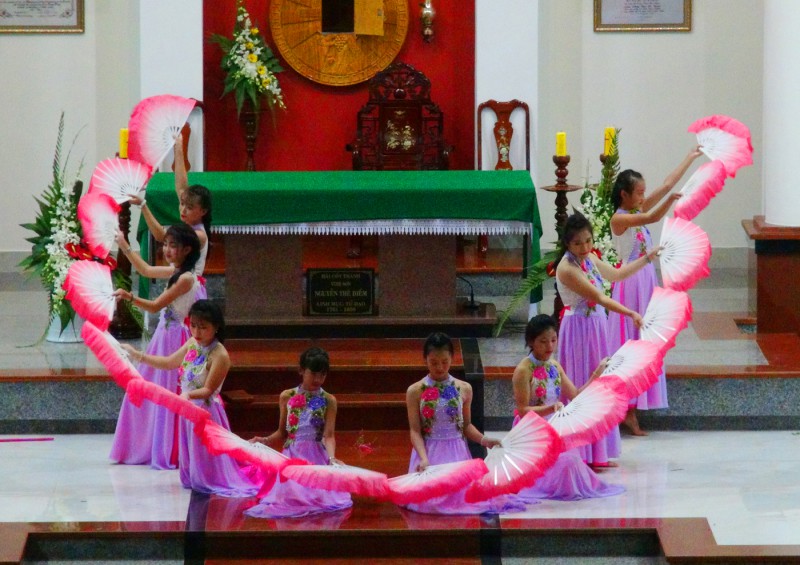 Video: Trung Thu Vinh Hương 2017