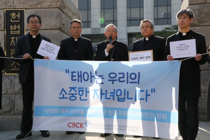 Giáo hội Hàn Quốc kêu gọi duy trì qui định cấm phá thai