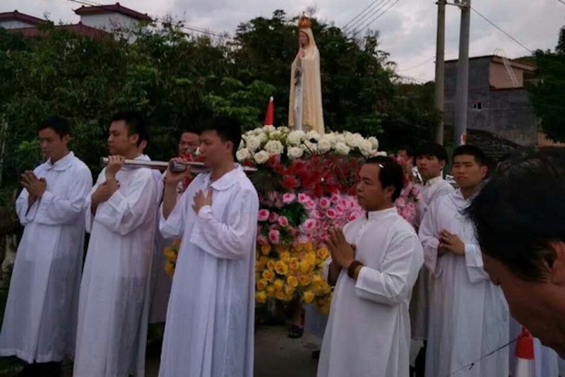 Cấm đưa tin về các cuộc hành hương viếng Đức Mẹ trong tháng Năm