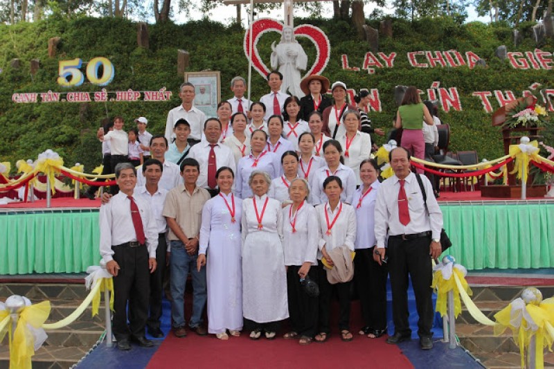 Gia Đình Phạt Tạ Thánh Tâm Chúa Giêsu Ban Mê Thuột Mừng Lễ Bổn Mạng