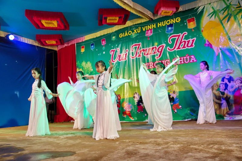 Hình ảnh Trung Thu Vinh Hương 2018