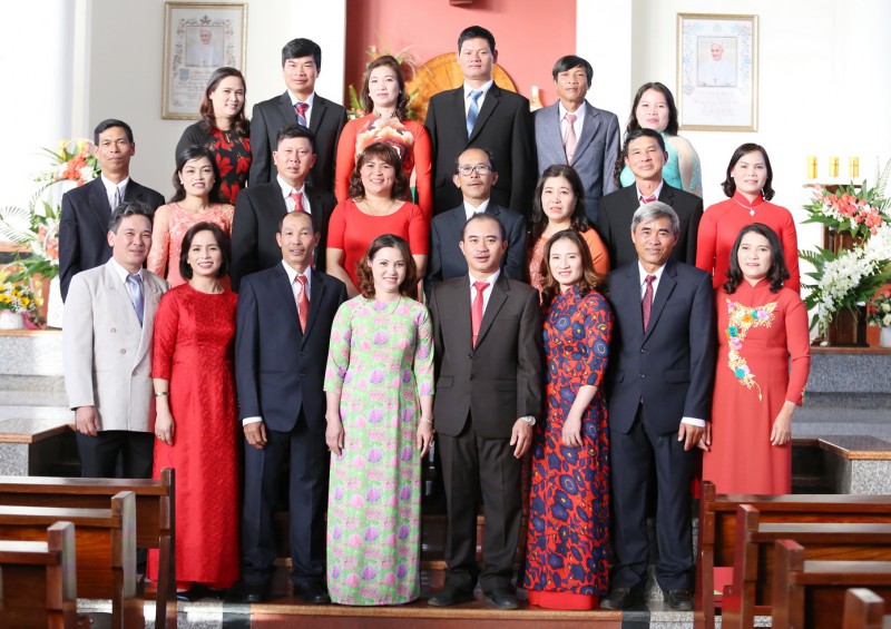 Vinh Hương – Thánh lễ tạ ơn Ngân Khánh Hôn Phối năm 2020 ngày nào và những ai?