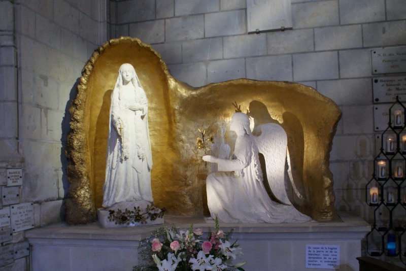 Mẹ Maria cầu nguyện cho những người không cầu nguyện