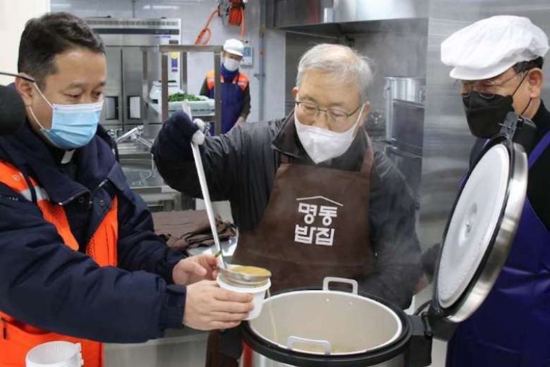 Người Công giáo Hàn Quốc khuyết tật sống đức tin: "cho kẻ đói ăn"