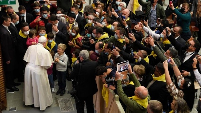 ĐTC khen ngợi Hiệp hội giúp các đôi vợ chồng đang gặp khủng hoảng