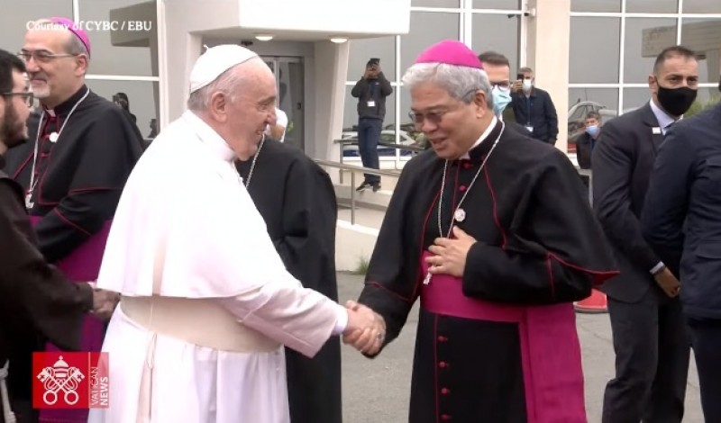 ĐTC chào biệt Sýp để bay đến Hy Lạp