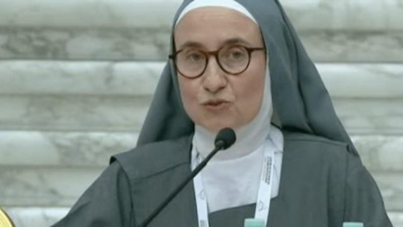 Sơ Alexandra Diriart