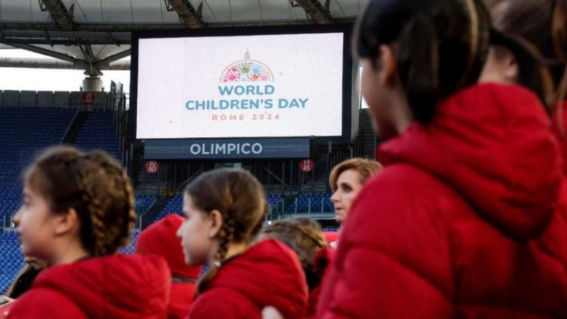 Buổi giới thiệu về Ngày Thế giới Trẻ em lần thứ nhất tại Sân Vận động Olympic ở Roma (02/03/2024)  (ANSA)