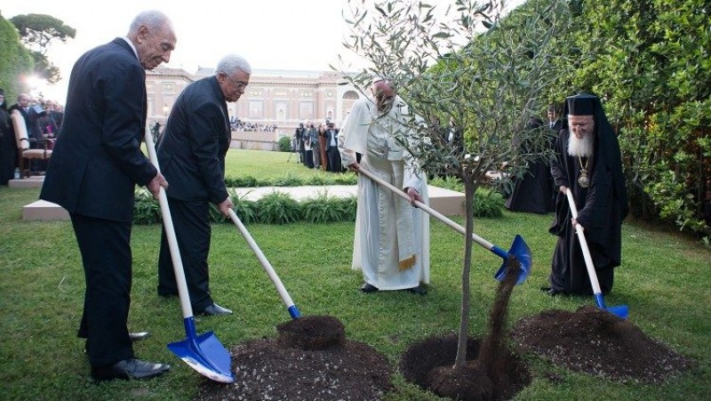 Đức Thánh Cha sẽ kỷ niệm cuộc gặp gỡ hoà bình với Tổng thống Palestine và Israle