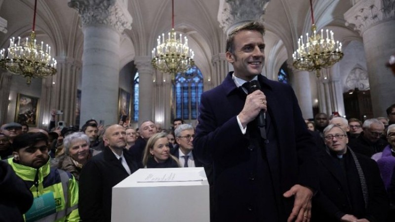 Tổng thống Macron thăm nhà thờ Đức Bà Paris một tuần trước ngày mở cửa lại