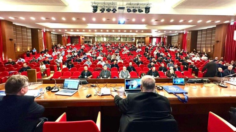 Hội nghị tại Trung tâm linh đạo “Fraterna Domus” ở Sacrofano
