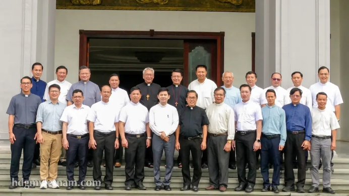 Uỷ Ban Phụng tự: Họp mặt tại Toà Giám mục Phát Diệm