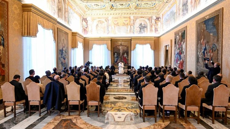 Đức Thánh Cha Lêô XIV gặp gỡ những gười đặc trách mục vụ phụng vụ cấp giáo phận, ngày 17.11.2025