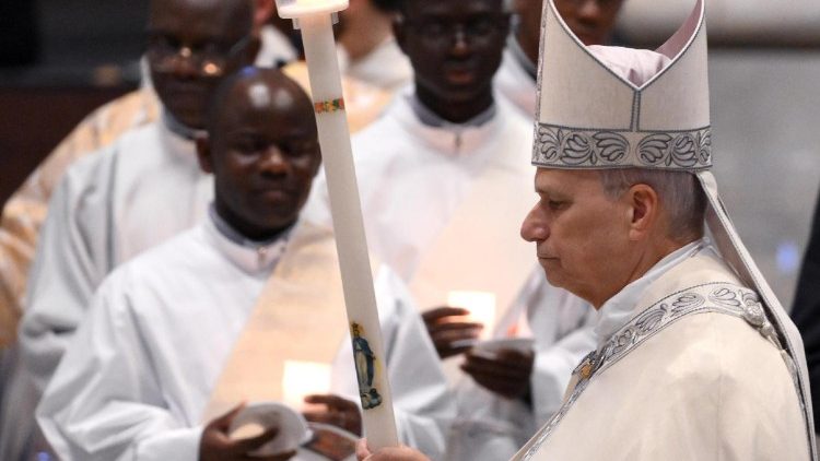 Il Papa in basilica per la 30esima Giornata mondiale della vita consacrata
