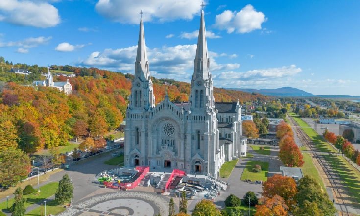Vương Cung Thánh Ðường Sainte Anne de Beaupré, kỳ quan Quebec