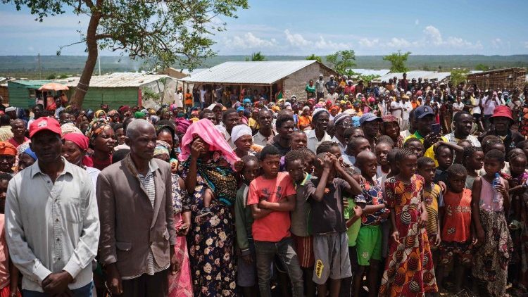 Người dân di tản nội địa ở Mozambique