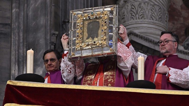 Tôn kính “Khăn Thánh Veronica”